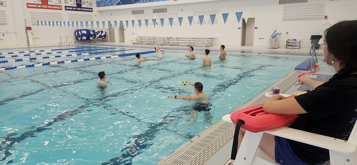 county_kenton's tweet photo. Scott HS PE and Strength &amp; Conditioning classes spending their class time in the pool this week! https://t.co/ND6I2LtDYO