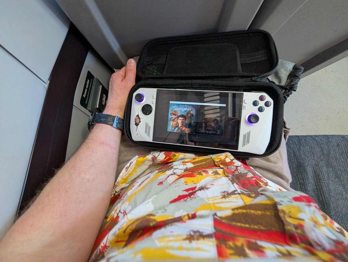 megalodamnx's tweet image. The story isn’t over.
The journey isn’t done.
Shenmue SHALL continue!

@YSNET_INC @SEGA @SEGA_OFFICIAL @wbd @Crunchyroll @Nvidia @ININ_Games

#LetsGetShenmue4 
#holiday