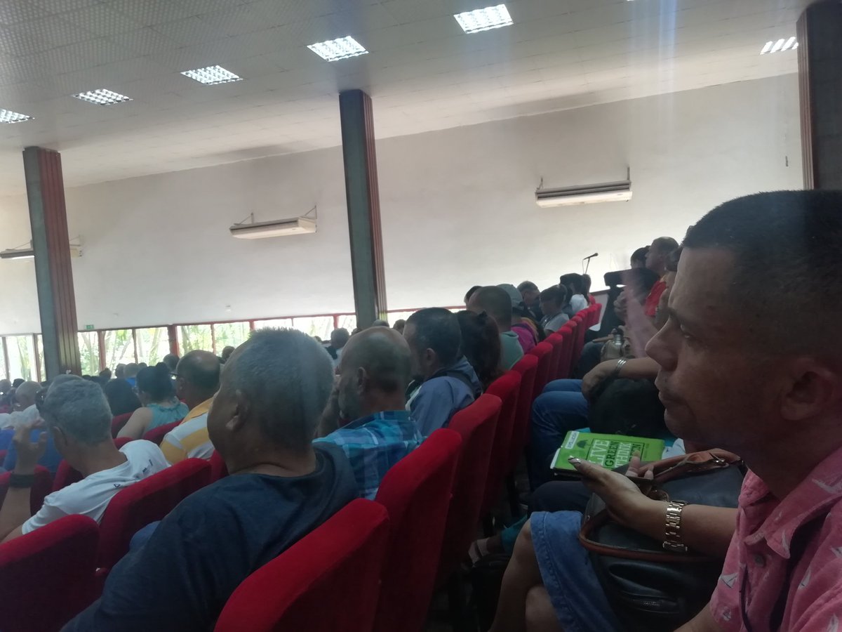 ELECTRICA_HLG's tweet photo. #EléctricosHolguineros en acción digital  

Encuentro este lunes con autoridades de #Holguín para abordar el uso efectivo de la red social X, como escenario de combate.

✍️ Contamos con la presencia de la periodista Katiusca Blanco  

🏷️ #NosUNECompromiso #HonorHolguinero https://t.co/qTp0jjqYM2