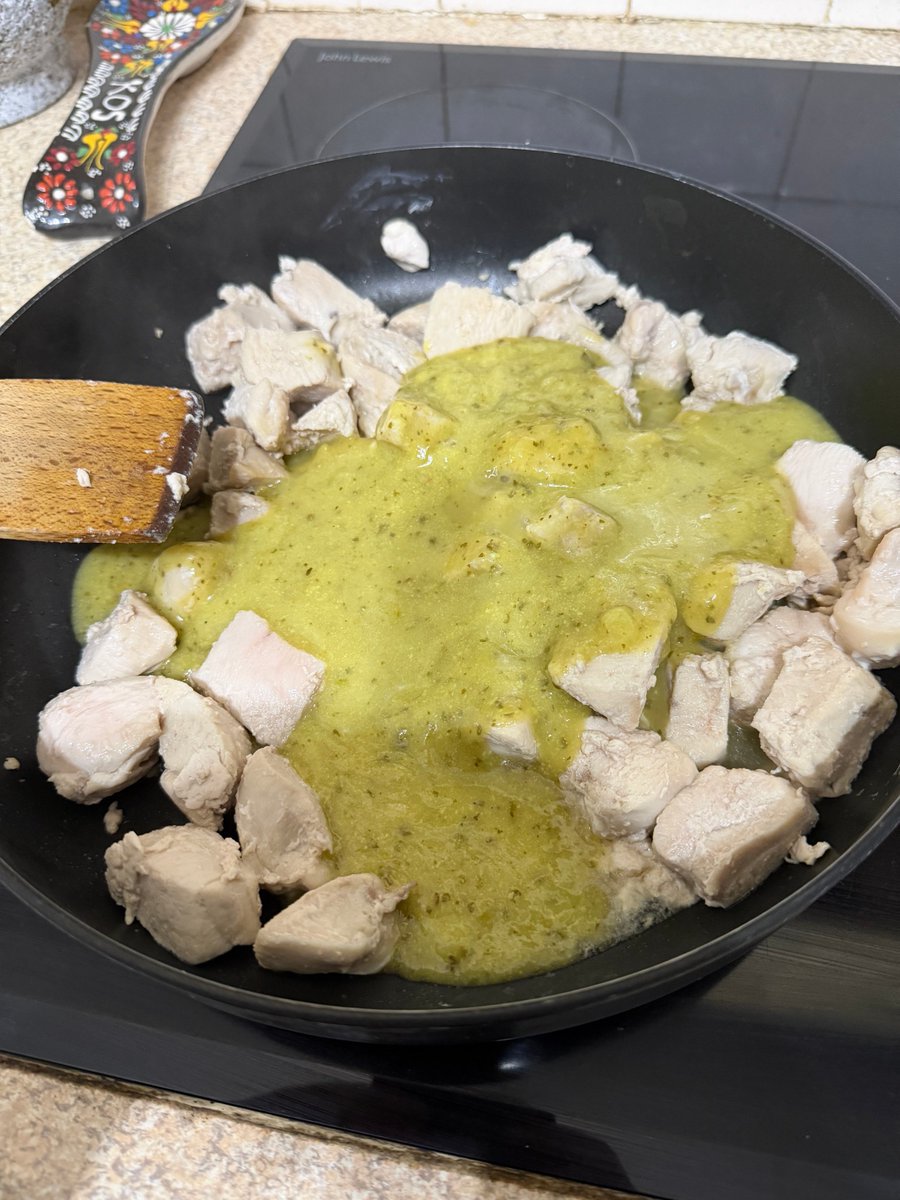 spearce07's tweet photo. Thai green curry for dinner 🤤 https://t.co/SRMTaerY97