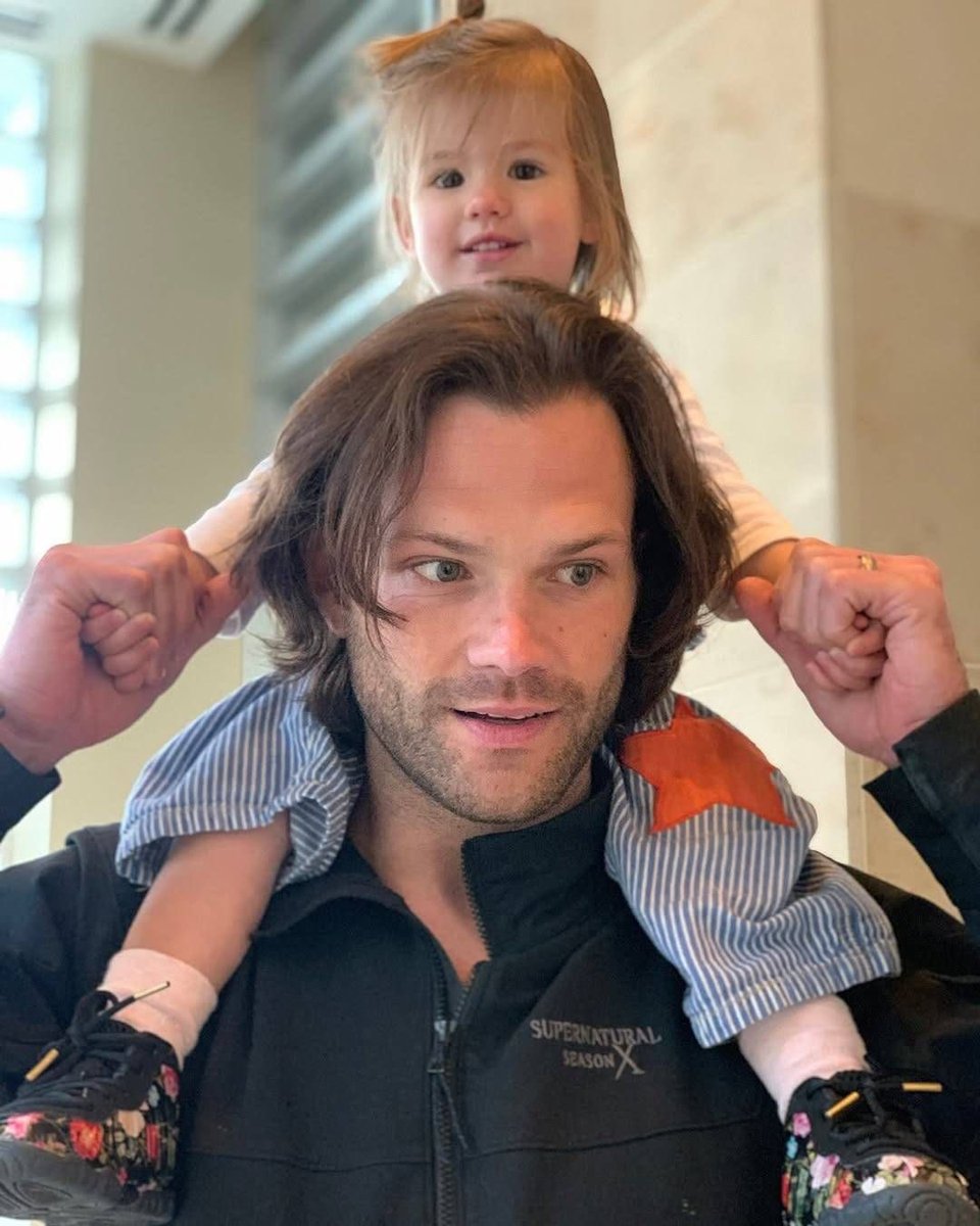 hourly jared 🗝️ tweet media