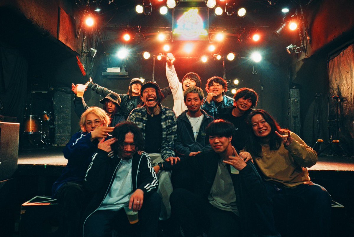 2026.05.04
music zoo KOBE 太陽と虎
iTuca presents
桃源郷-太陽と虎-

iTuca
それでも尚、未来に媚びる

ケイスケ、マー君
お疲れ様でした。
この先も今日の夜を越えて
今日の夜を越える夜を

ありがとうございました

#iTuca #それ媚び