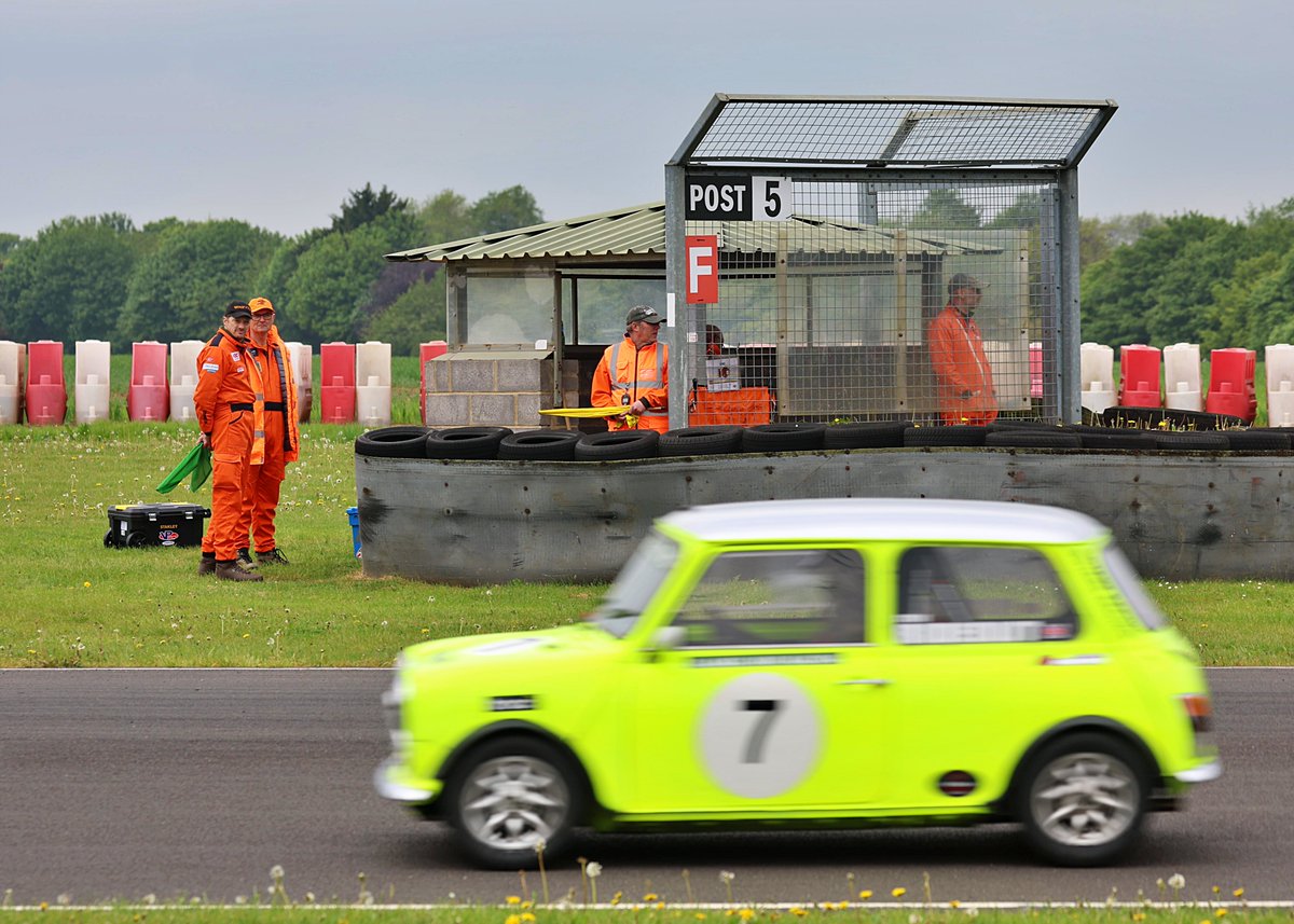 dungey2002's tweet photo. Action from todays #SpringSpeedsters BRSCC Classic Mini Racing Championship at @CastleCombeUK
https://t.co/Hq3KbmnRfe https://t.co/qBrLbN9LlC