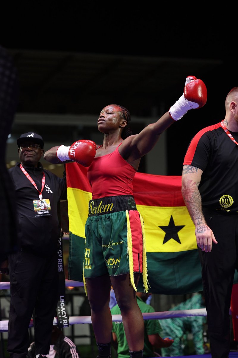 SurreyPhysio's tweet photo. Huge congratulations to our patient Sedem on winning another professional boxing match 🥊👏

A fantastic achievement, and thank you so much for putting the Surrey Physio logo on your shorts — what an amazing surprise!

#SurreyPhysio #Boxing #ProfessionalBoxing #AthleteSupport https://t.co/tAzEpjeXnB