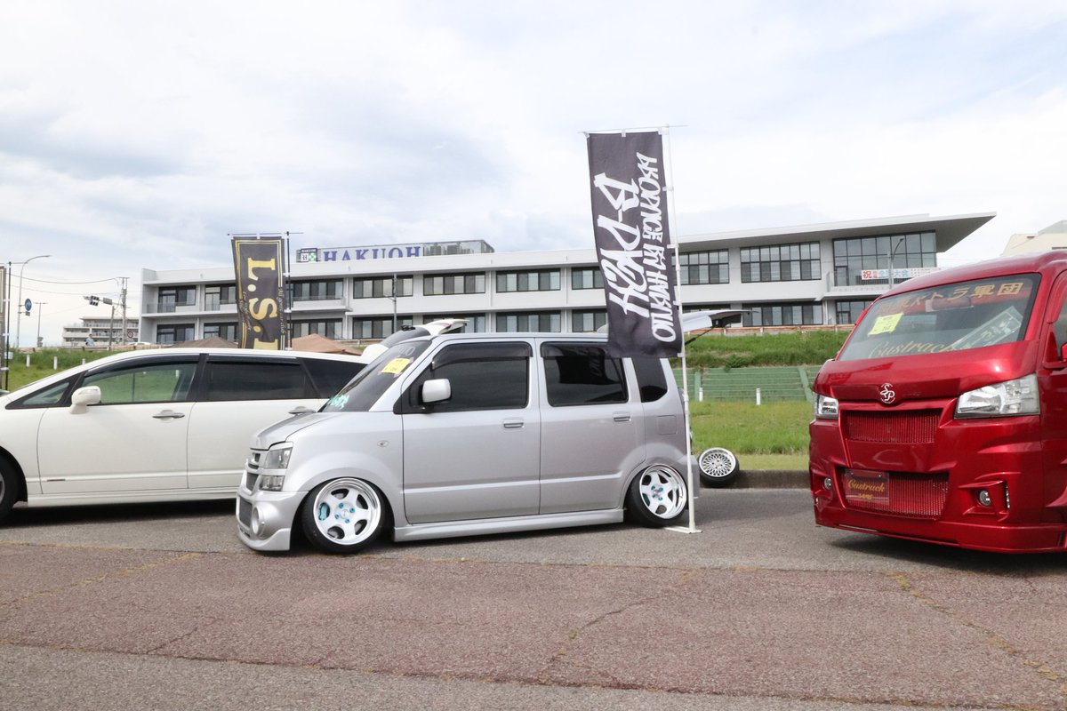 あき tweet media