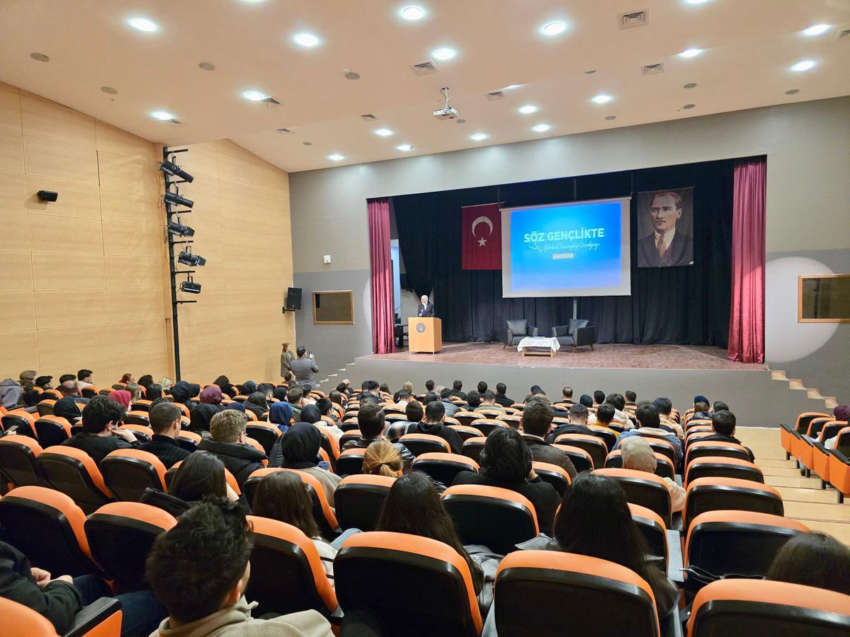 nevzatyucetr's tweet photo. İstanbul Üniversitesi Cerrahpaşa Yerleşkesi’nde Genel Başkan Yardımcımız Sn. @drbetulsayan’ın katılımlarıyla “#SözGençlikte” programında üniversiteli genç arkadaşlarımızla bir araya geldik. 

Soruları birlikte cevapladık, geleceği birlikte konuştuk. Katılım sağlayan tüm genç arkadaşlarıma teşekkür ediyorum.

@UNIAKIstanbul
