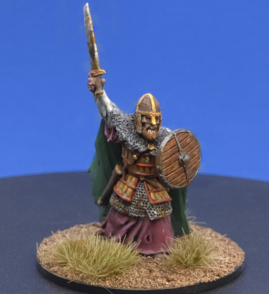 PaintsPirate's tweet photo. #Draugr #warlord from @Gripping_Beast painted on Friday night youtube paintalong https://t.co/OdUAapgAPb