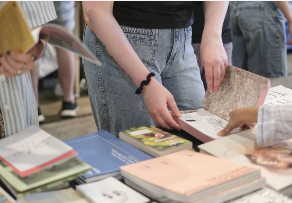 RAG_Gallery_BC's tweet photo. 📚 RAG at Vancouver Art Book Fair 2026
🗓 May 15 - May 17, 2026
🌎 Location: Roundhouse Community Arts &amp; Recreation Centre
✨Free entry
🔗READ ON: https://t.co/fSvfqsK4EO
Come check out our table at the Art Book Fair, peruse our publications! https://t.co/gaq9V4irF1