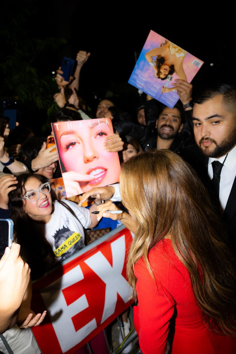 Thalia tweet media
