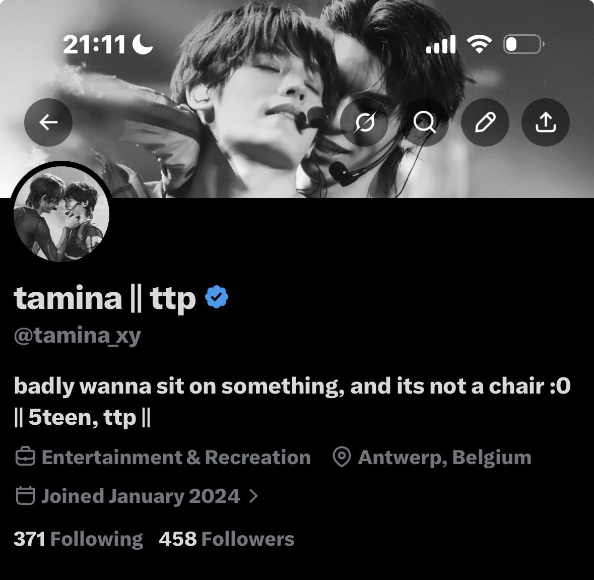 OMG I DIDN’T REALIZE WE REACHED 4 MILLION FUCKING FOLLOWORS AND WERE ALMOST AT 5MIL?? OMG I LOVE U GUYS SM MWAH MWAH MWAHHHHHH