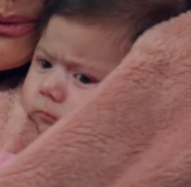 tão pequena e ao mesmo tempo tão consciente, princesa