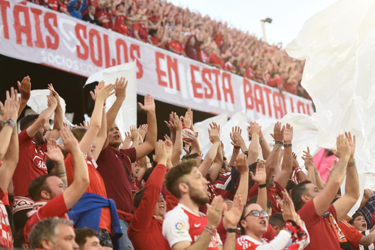 ElDesmarque Sevilla FC tweet media
