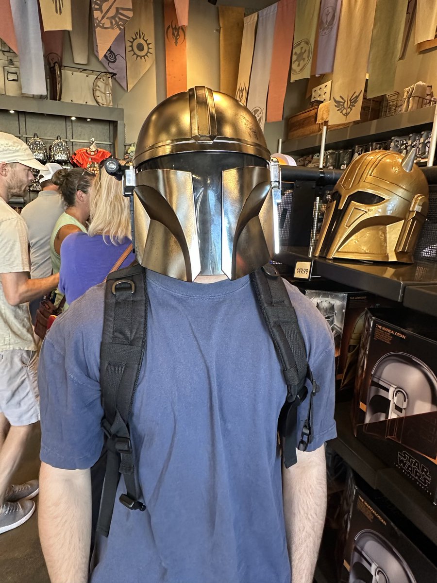 braden3035's tweet photo. May the 4th be with you🙂‍↕️ https://t.co/AA2c8KxgSk