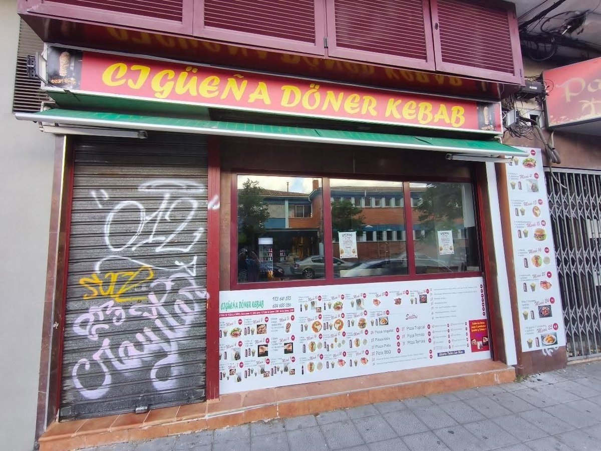 yustin's tweet image. 🆕 Nuevo kebab en pucela

👉 Cigüeña Doner Kebab

Apertura mañana 5 de mayo y durante dos días, oferta a 3€ 😅

Lo que en su día fue el bar Sandokan al lado de la Farmacia

C/ Gigüeña, #Valladolid