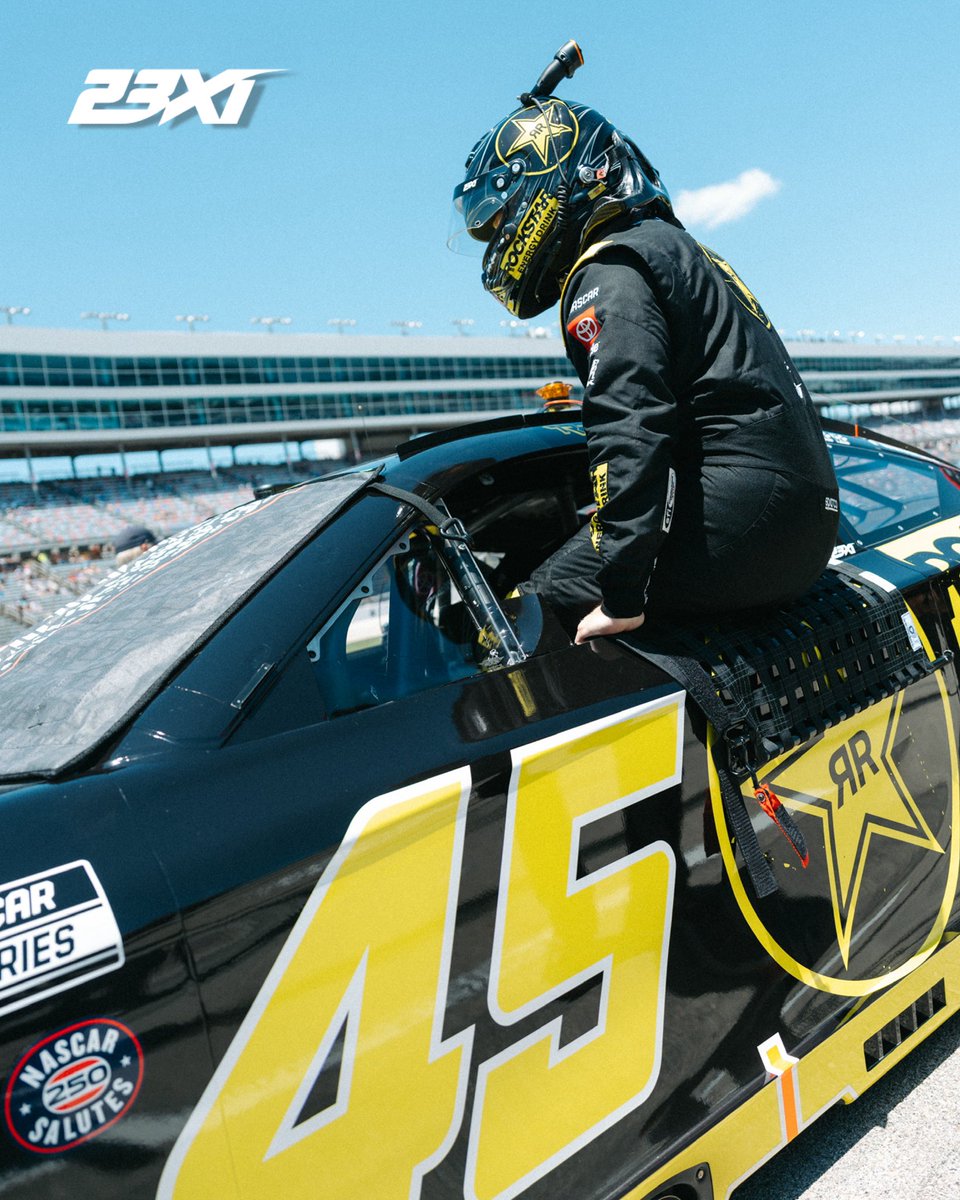 23XI Racing tweet media