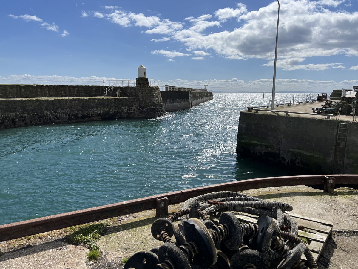 UofGSecretary's tweet photo. Pittenweem harbour this afternoon - excellent weather for the end of the May bank holiday. https://t.co/8nq7F2cw40