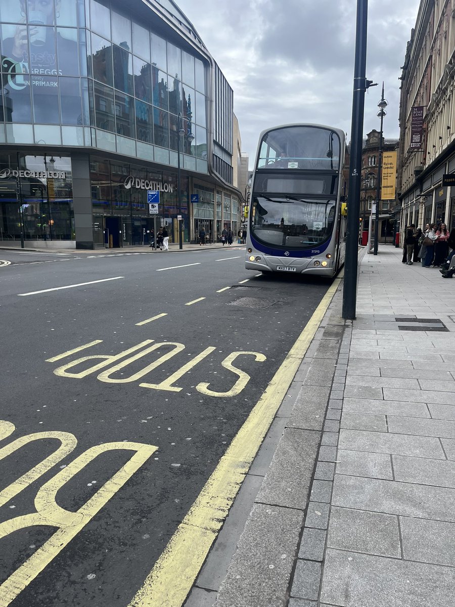 buswonker86's tweet photo. As a little birthday treat, today I decided to travel up to Leeds and partake in the wonderful @DalesBus network. I caught the 876 conveniently outside the station. https://t.co/SWIUc5VkQR