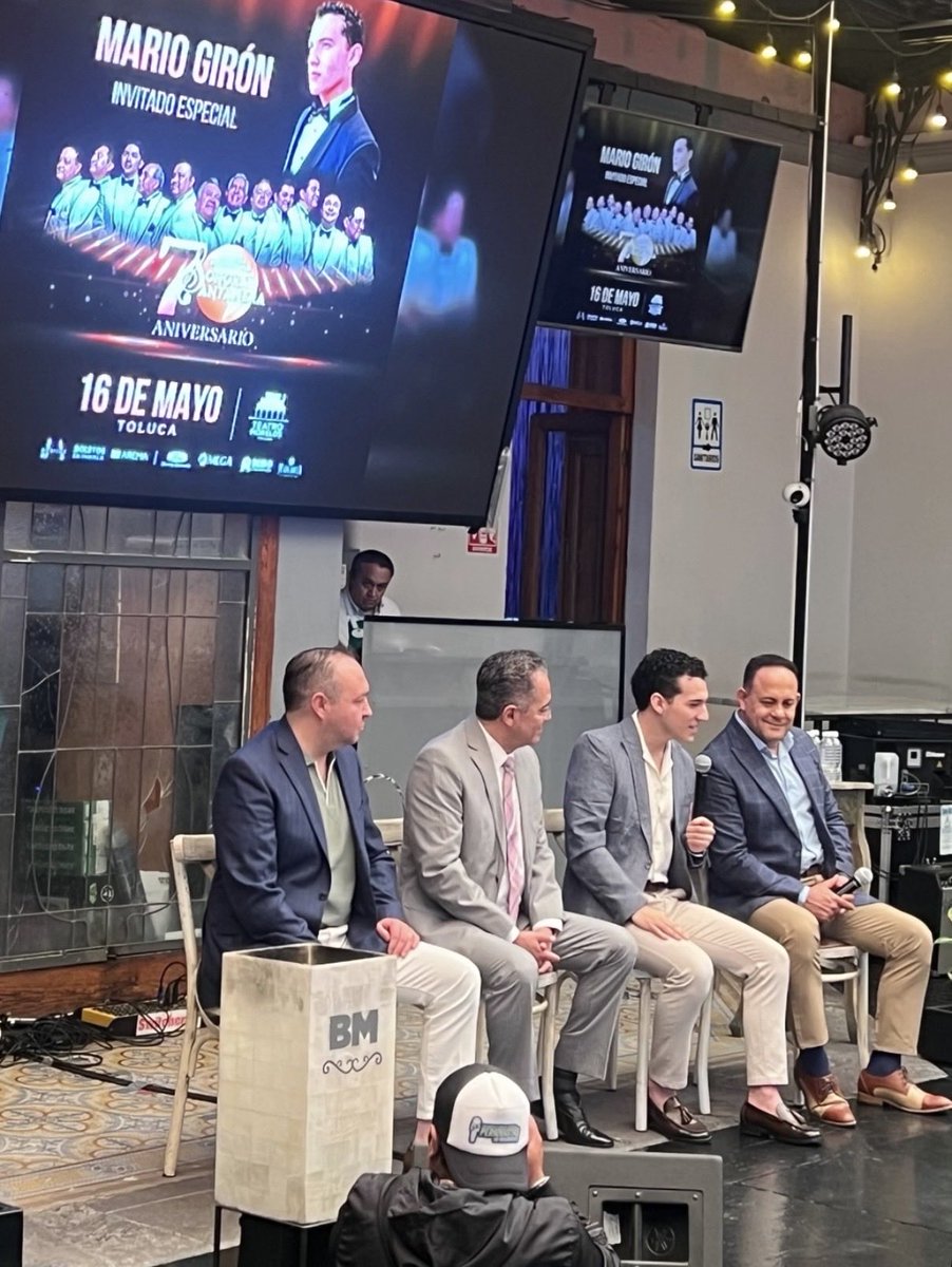 Mario Girón en rueda de prensa con <a href="/SantaneraMx/">La Única Internacional Sonora Santanera</a> ✨