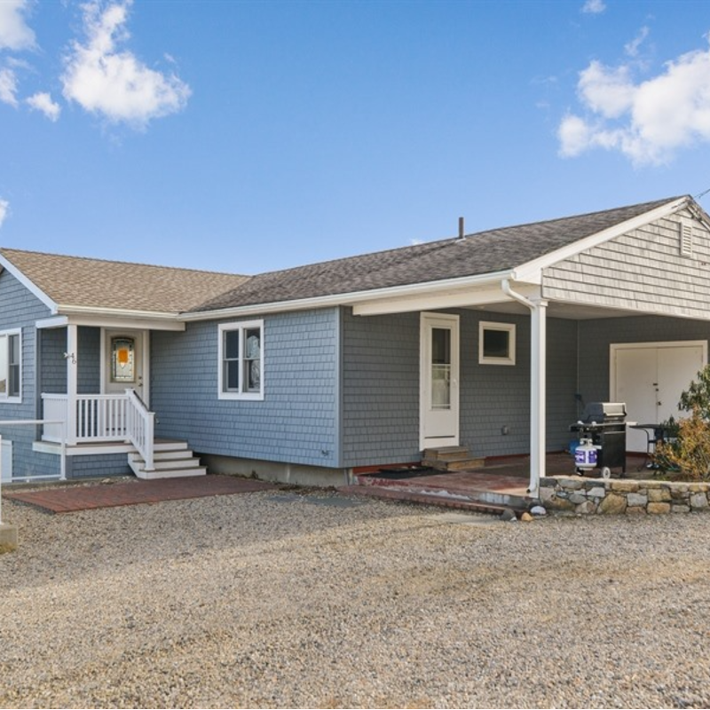 MunroeTeam's tweet photo. ACADEMIC RENTAL SEPT 6, 2026 - MAY 24, 2027 $3800 Beautiful 4 bedroom, 3 bath home located in scenic Narragansett.  The University of Rhode Island is a 15 minute commute with the home being close to the bus line. 

CALL 401-789-9396 https://t.co/X9ye6maXj3