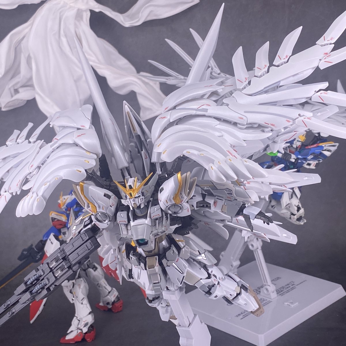 XXXG00YSW's tweet image. GWのガンダムW納め
(●&amp;gt;◡&amp;lt;●) クロークドカスタム・テイクオフ！
#GWはガンダムW #ガンダムW