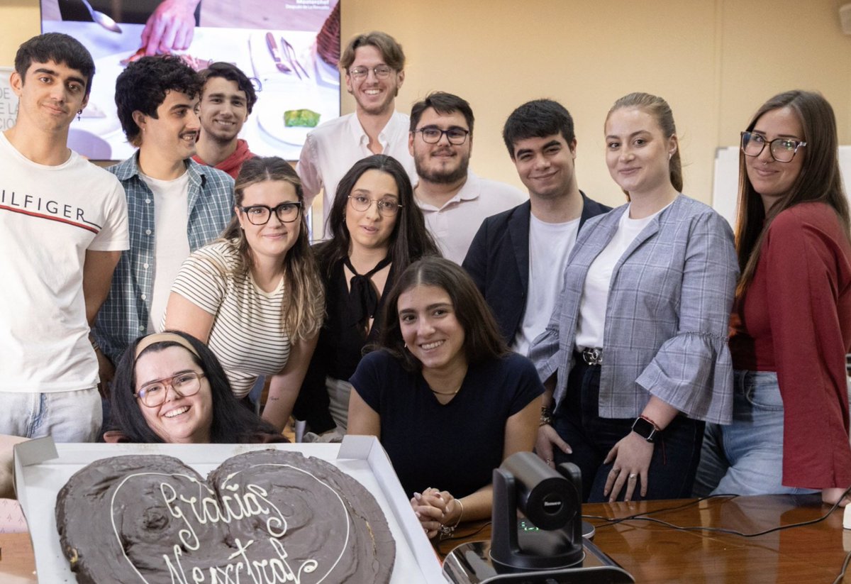 Bella Palomo tweet media