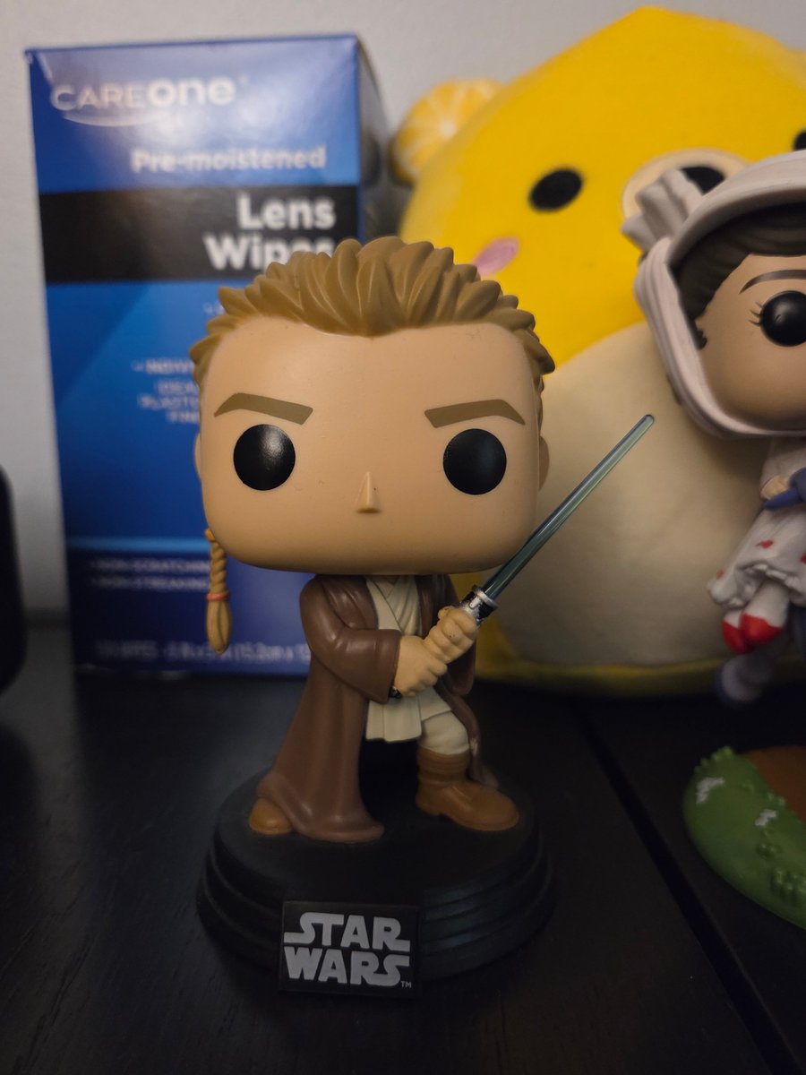 dantelaw22's tweet photo. My Star Wars Funko Pops of Luke Skywalker, Princess Leia, Obi-Wan Kenobi and Boba Fett #StarWa https://t.co/6FQBUtFdyn