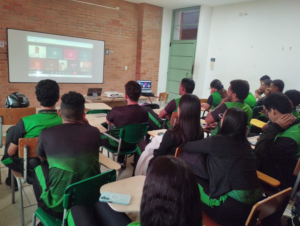 UpcEducacion's tweet photo. El máster Christian Bernard orientó la clase a estudiantes de la Universidad de Pamplona, junto al máster Danilo Rojas, en la asignatura Fundamentos de la Recreación.
Tema: El juego como herramienta pedagógica. 
Participaron 68 estudiantes de ambas instituciones https://t.co/sTBBAUoqdg