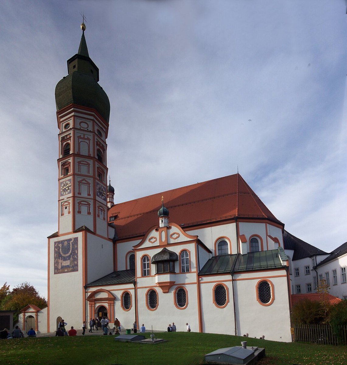 GerCathAes's tweet photo. The Pilgrimage Church St. Nicholas and Elizabeth in Andechs is the second largest Pilgrimage Church in Bavaria.
Built in 1427 it was later baroquized and then converted to Rococo style.

Three Eucharistic Miracles and parts of the Crown of Thorns are venerated there. https://t.co/sk5b8VWLva