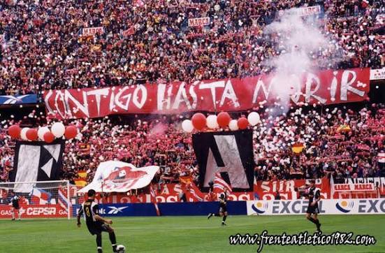 Beltranido's tweet photo. Muchos somos hijos de los años de plomo, los únicos del Atleti en clase.
Jugamos el domingo a las 12:00 en horario de 2ª. Aspiramos a la Intertoto. Celebramos como dementes ser 4°. Mi primer partido de Champions fue con 16 años. ¿Lo de mañana? UN PUTÍSIMO REGALO.

Hazlo, @Atleti. https://t.co/o2owkjiogQ