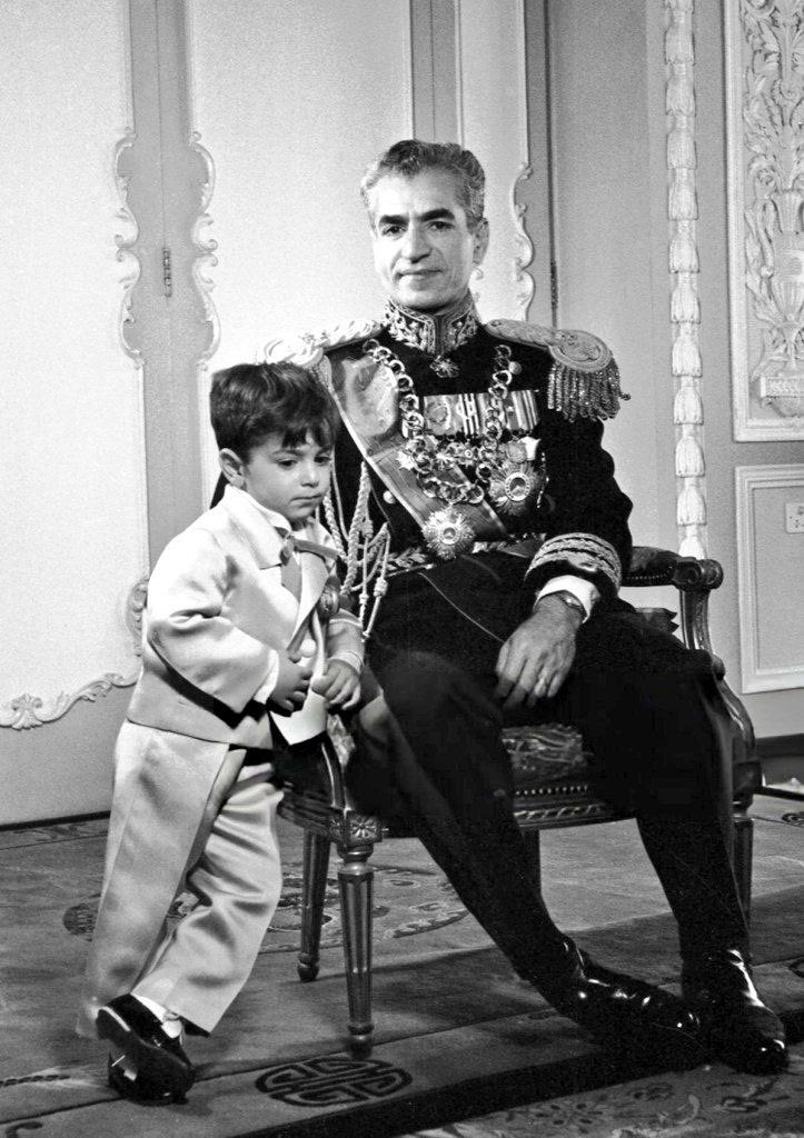 Farnoush 🇮🇷👑🦁 tweet media