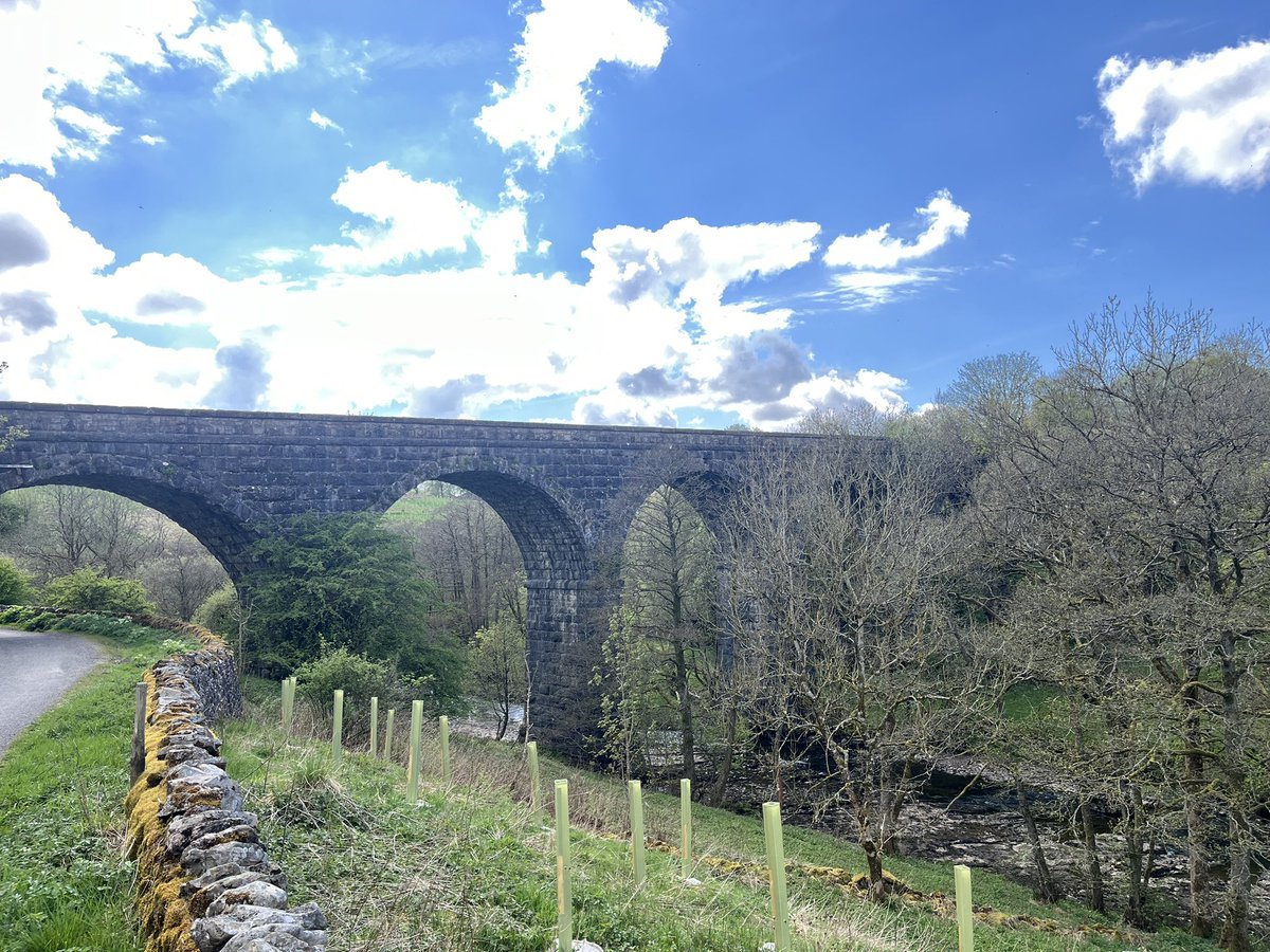 buswonker86's tweet photo. From Hardraw, I continued my circular walk around via the Widdale Beck, passing under the sadly disused line from Garsdale. https://t.co/7EgJMdWkQw