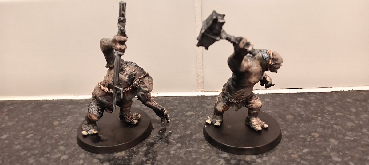 LynxScenics's tweet image. W. I. P slowly getting through my Two Cave Trolls these have had a rebuilt and paint really happy with the skin tone. I've also messed up the way there standing but I've an evil idea for the spear one Sorry Dwarf Players lol

#Warhammer
#miniaturespainting 
#miniatures #mesbg