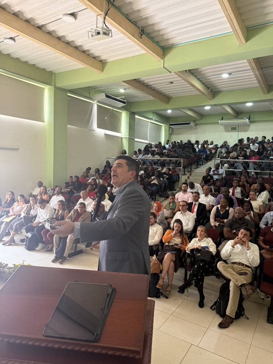 DoctorBatalla's tweet photo. El precongreso de Derecho Procesal, capítulo Chocó, ha comenzado: bajo el liderazgo de nuestro presidente y del director del capítulo, el gran Javier Domínguez, se abre un escenario apoteósico donde el proceso se piensa, se tensiona y se reconstruye desde su verdadera esencia. @ucanosas @dtorresabogada @LauraKamilaToro @CancinoAbog