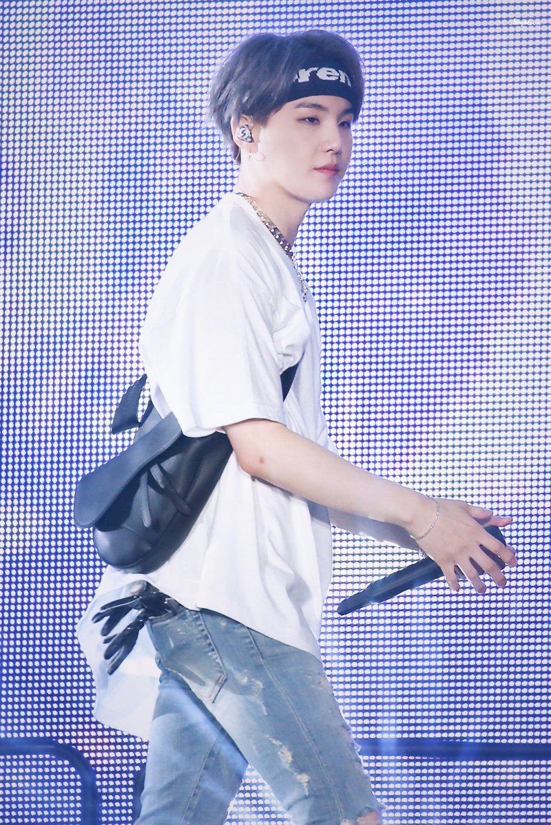Yunki_Hei's tweet image. [SUGA] 190504 pic 3
🤍
 BTS 2019 WORLD TOUR ‘LOVE YOURSELF: SPEAK YOURSELF’ in LA Rose Bowl D-1

©️_Sugalover_
📸x.com/i/status/11323…
📸x.com/i/status/11249…
📸x.com/i/status/11249…

#SUGA #AgustD #MinYoongi #슈가 #민윤기 #방탄소년단 #BTS #BTS_SYS #BTS_SPEAK_YOURSELF_TOUR