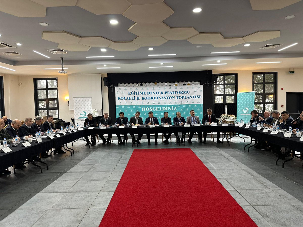 YahyaBakir's tweet photo. 📍Kocaeli
Gençlik ve Spor Bakan Yardımcısı Sayın Enes Eminoğlu’nun katılımıyla Kocaeli Eğitime Destek Platformu İl Koordinasyon Toplantısı’nı gerçekleştirdik.

Bakan Yardımcımız Enes Eminoğlu’na, Kocaeli Valimiz İlhami Aktaş’a, Platform Başkanımız Sezai Uzuner’e, Kocaeli protokolüne, STK başkanlarımıza, ilçe platform başkanlarımıza ve tüm katılımcılara teşekkür ediyorum.

Rabbim çalışmalarımızı bereketlendirsin.