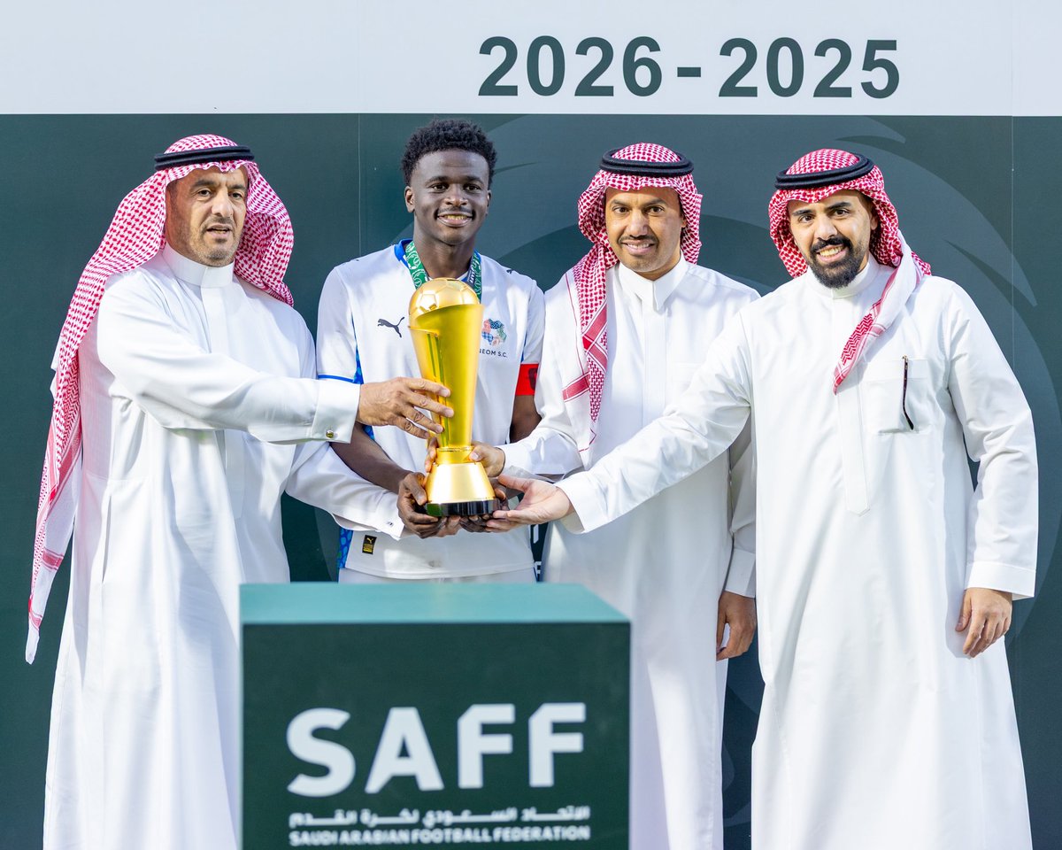 saudiFF's tweet photo. فريق @NEOMSportsClub 🌟
يتوّج بطلًا لبطولة المملكة للدرجة الثانية تحت 18 عامًا. 🏆

تهانينا للأبطال 🎉🎉

🔗- https://t.co/PIuluE8pdj https://t.co/W8DUs5dphd