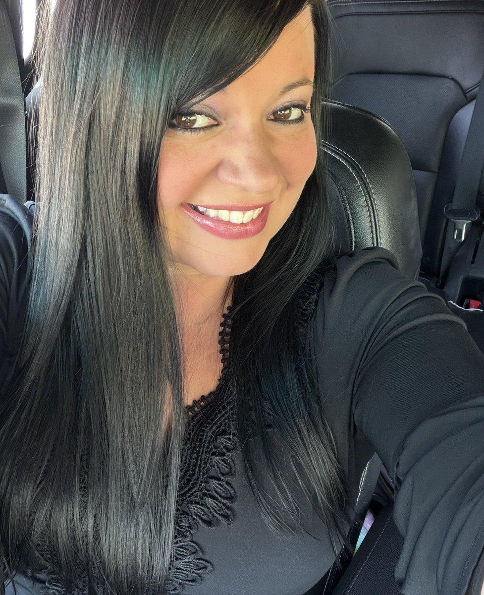 NatashaCL7's tweet image. New phone camera, who dis?