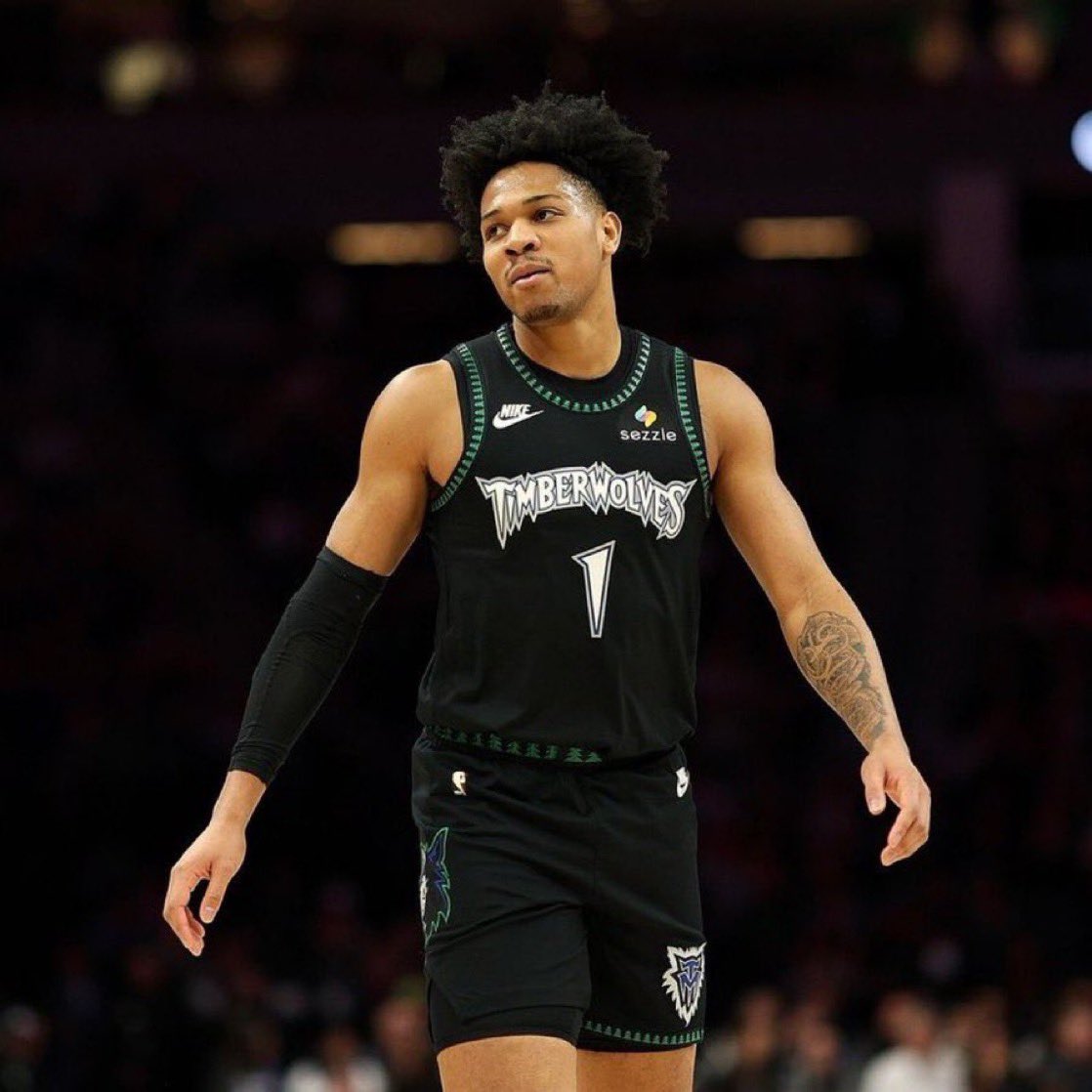 Wolves Lead tweet media