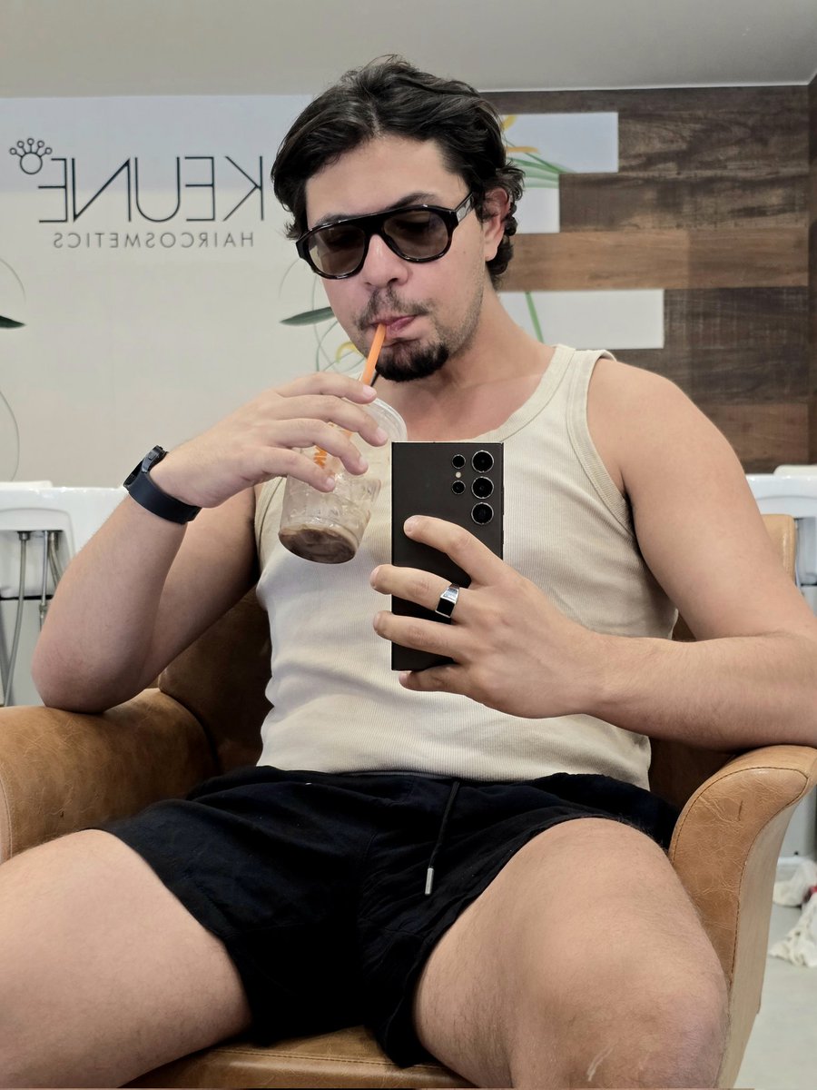 A fag with an iced coffee? Groundbreaking