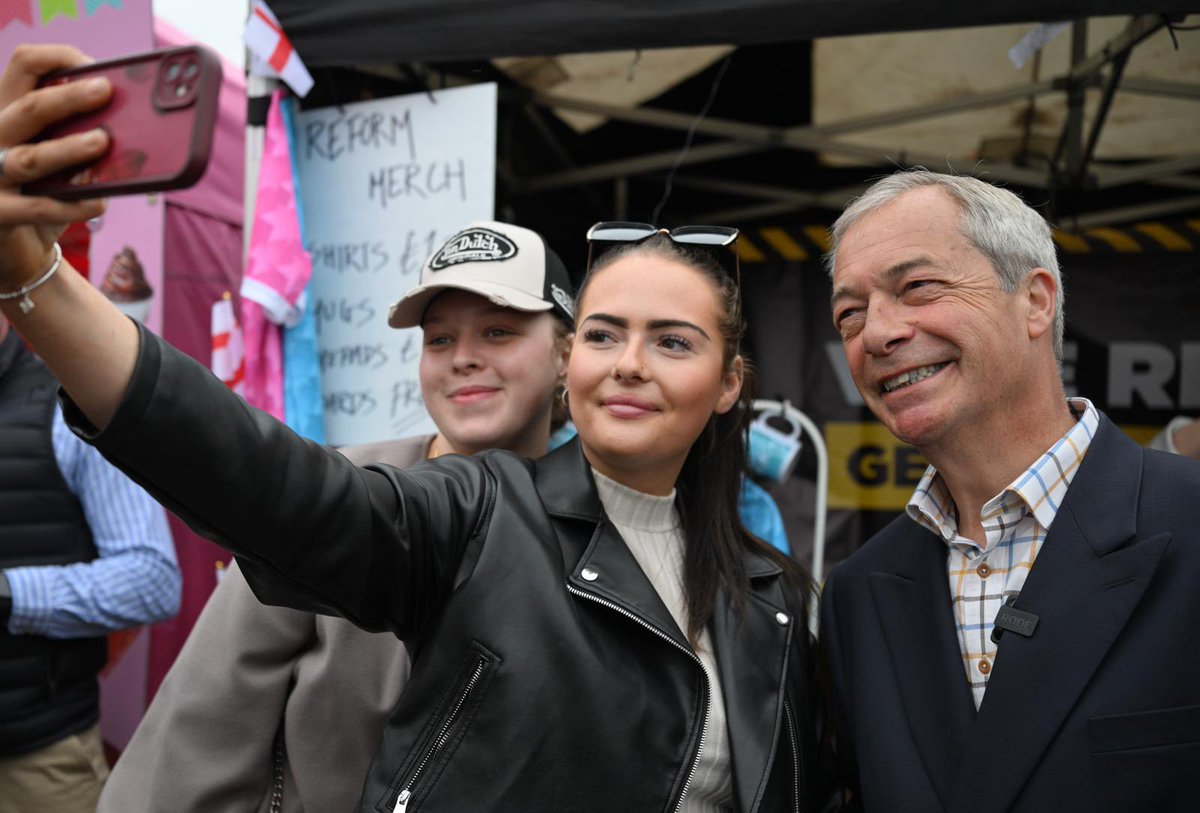 Nigel Farage MP tweet media