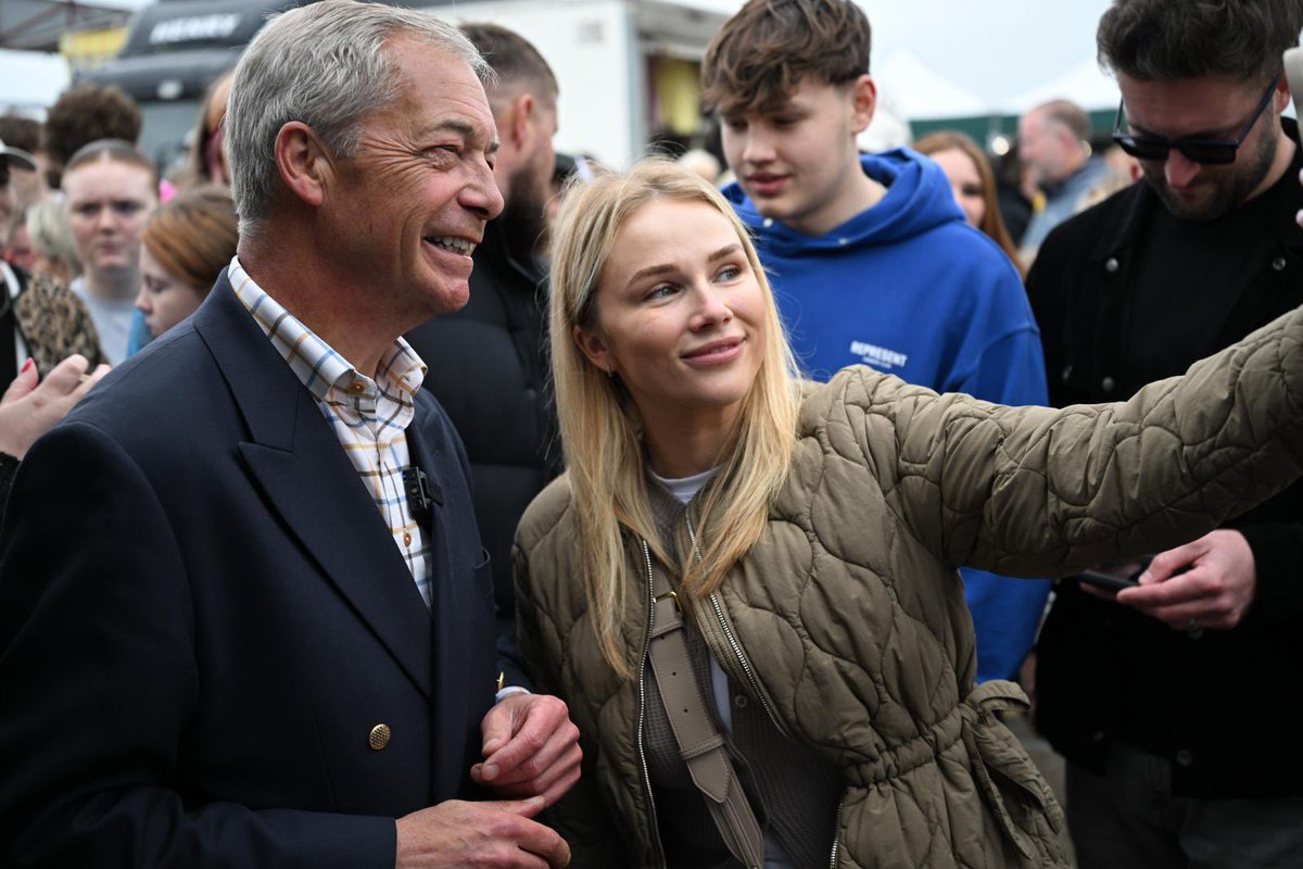 Nigel Farage MP tweet media