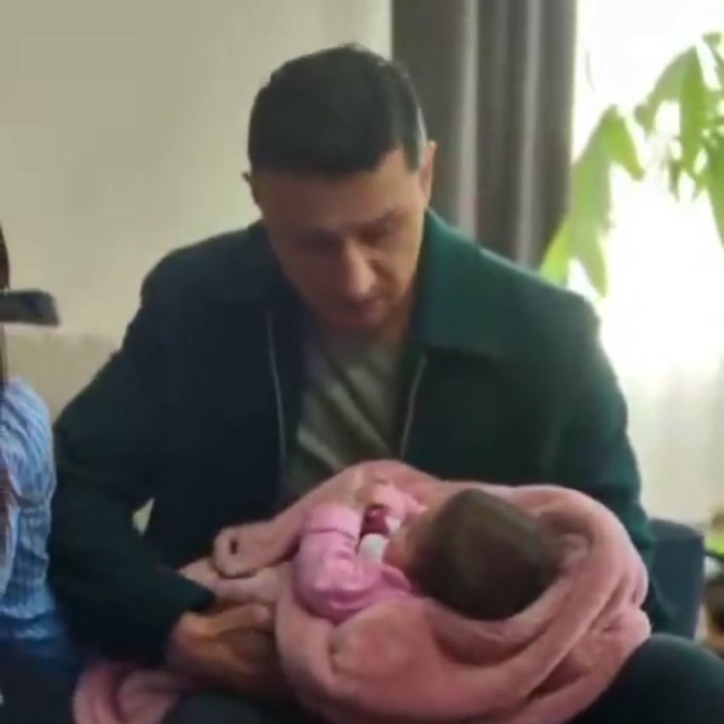 Sara | أحب العراق احب العراقيين احب أيمن احب حمادي tweet media