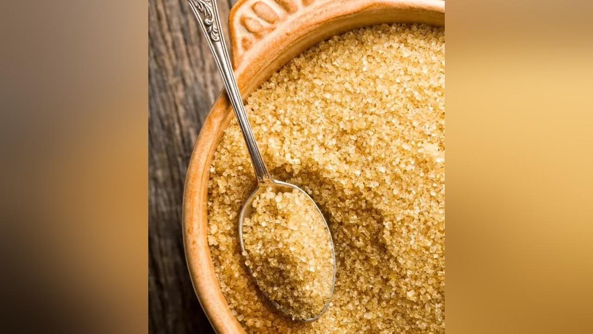 rwandamybrand's tweet image. #Agriculture: Importation of #sugar in #Rwanda decreased by 36.5% in 2025, according to the @RwandaTrade.

It dropped from 308,000 tonnes worth over Rwf 348 billion in 2024 to 195,610 tonnes worth over Rwf 212 billion in 2025.
