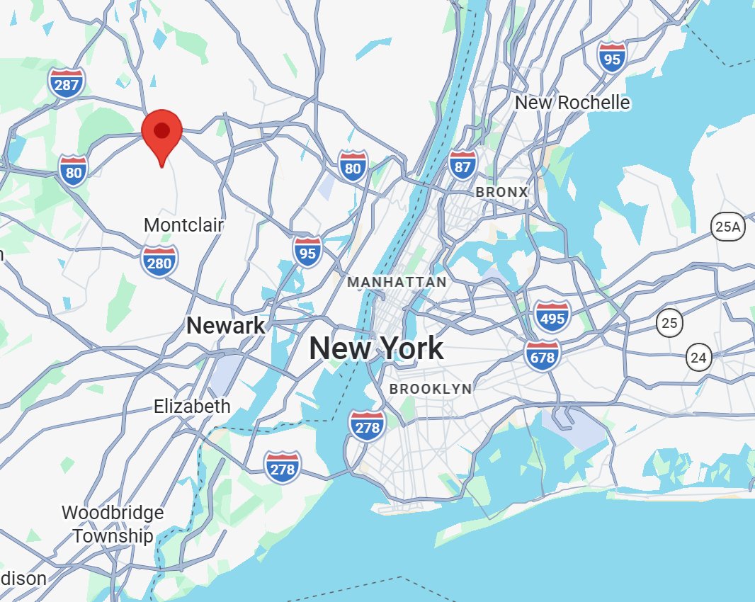 corny_stripes's tweet photo. @WhiteHartOmaha @MaybeSoland @Woo_Wooly @maiamindel @JasonKPargin It's 30 km from the NY city center. It just proves my point of a strechted out city &amp; metro area. https://t.co/c3gmjSUurS