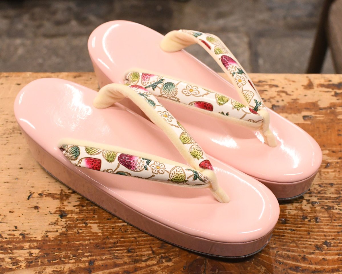 丸屋履物店 tweet media