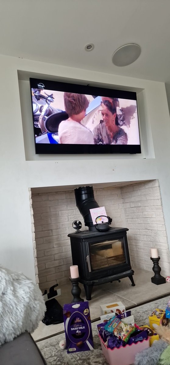 foleygrant's tweet photo. @skytv please fix @disneycinema channel as its flickering badly during this day. https://t.co/mtyPuEAV1X