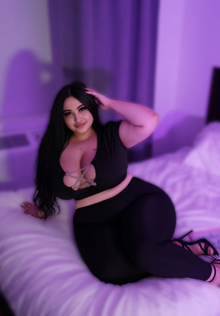 Mi$$ Yasmina 🍑👠✨ tweet media