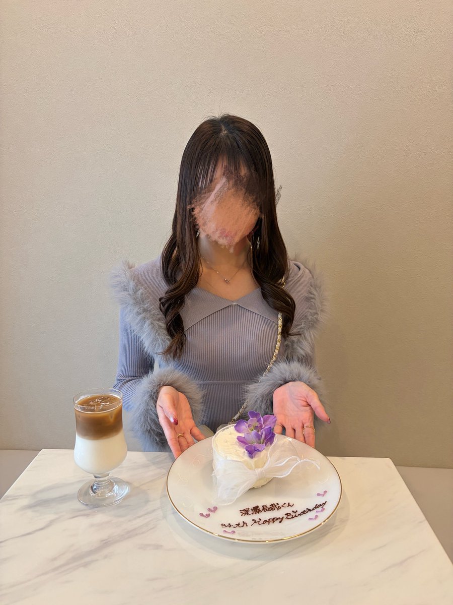 みーこ tweet media