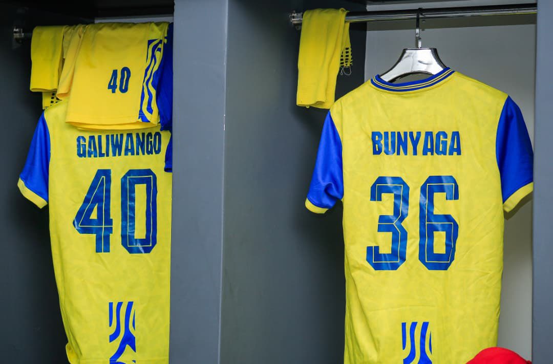 URAFC_Official's tweet photo. Inside our dressing room at Hamz Stadium โฐ๐ฅ
URA FC ๐ SC Villa loadingโฆ whoโs in already? ๐๐ช
#URAFC | #OneTeamOneDream | #StanbicUgandaCup | #52ndEdition | #URAVIL https://t.co/ou5poQRNYM