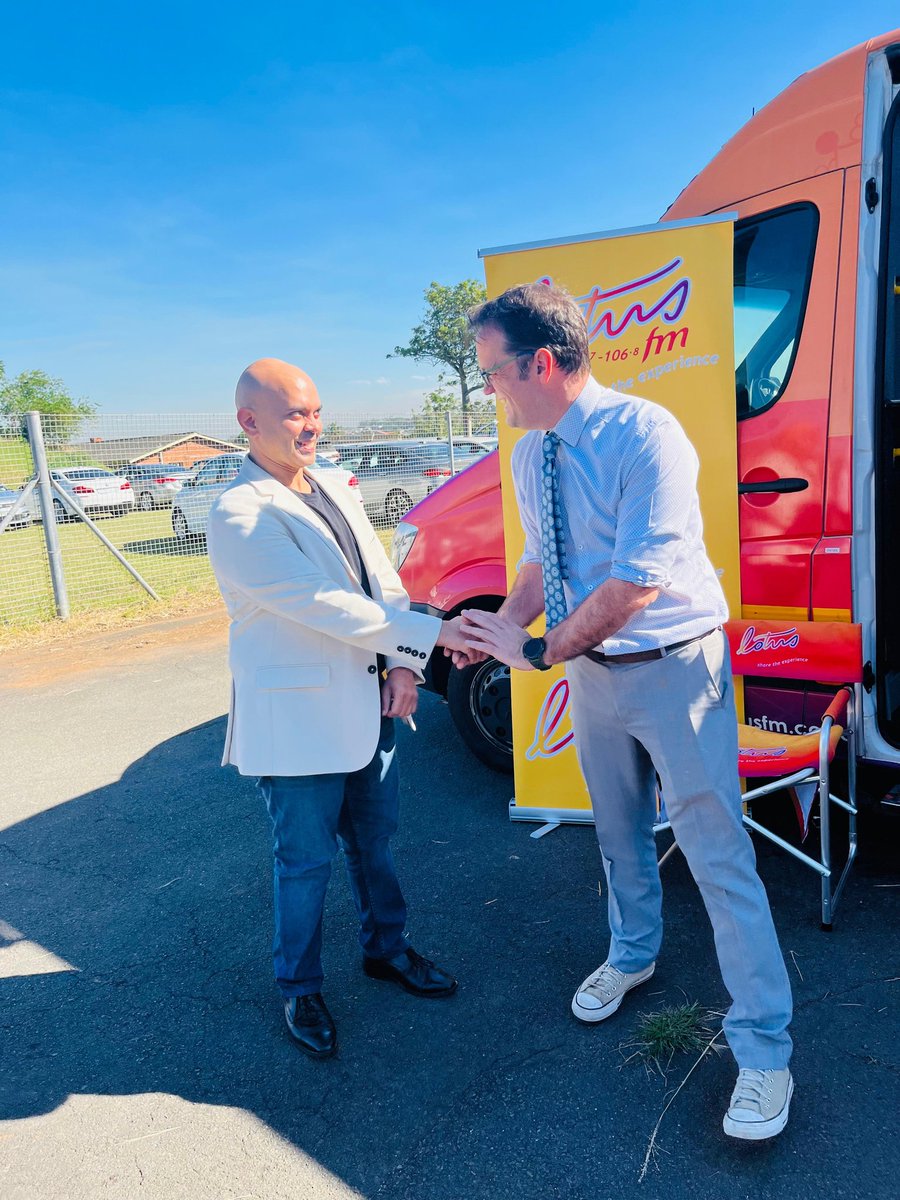 varshansookhun's tweet photo. Today we are coming to you “live” from the Department of Public Works and Infrastructure Office in Mayville, Durban where the Public Works and Infrastructure Minister Dean Macpherson is present to launch the ‘Working on Infrastructure, EPWP reform program’ https://t.co/eIMUmBdp5W